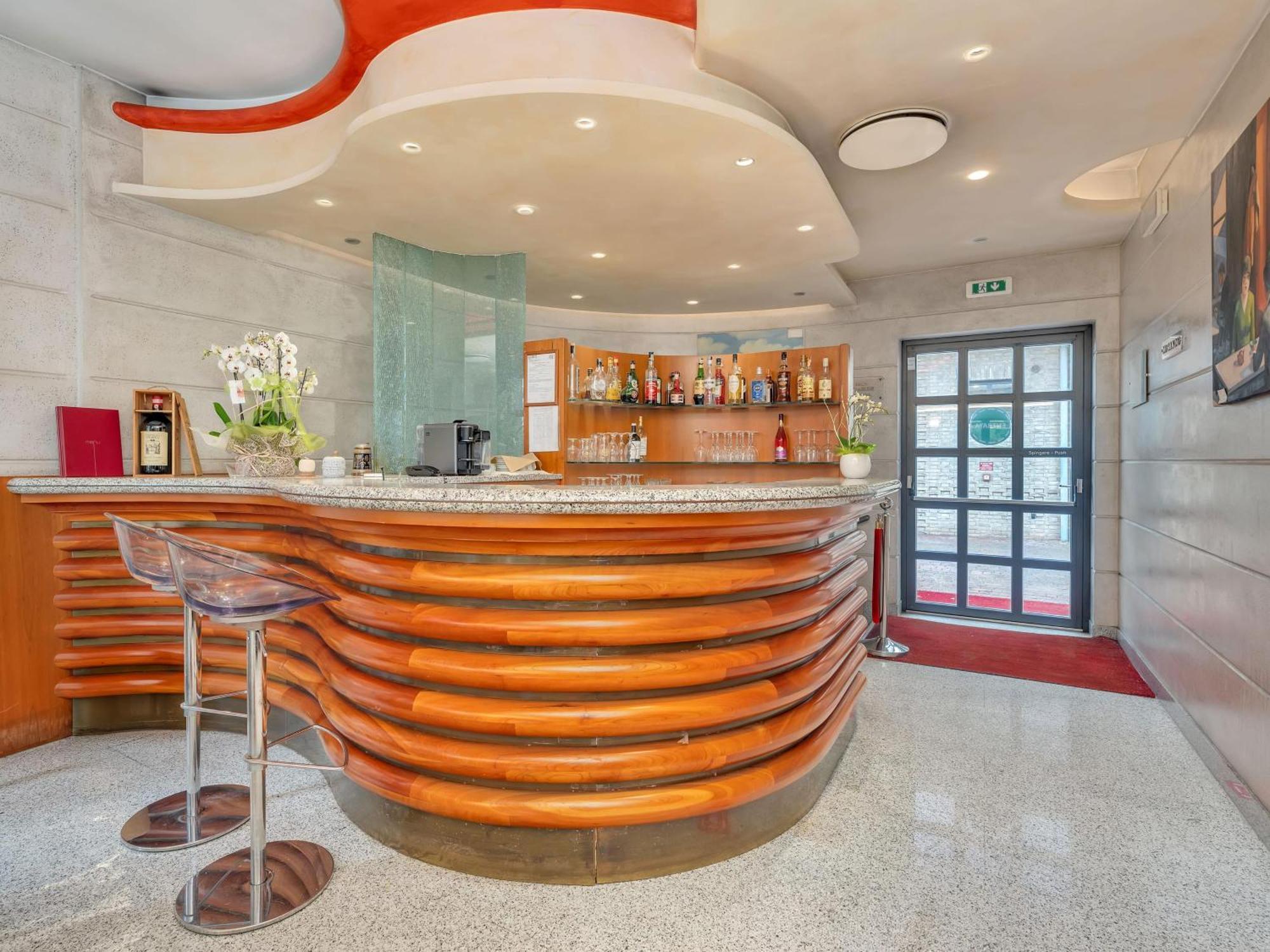 B&B Hotels Hotel Prestige Ornago Exteriér fotografie